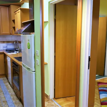 Lovely 3-bed In * 스코페