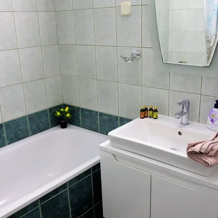 Lovely 3-bed In 아파트 스코페